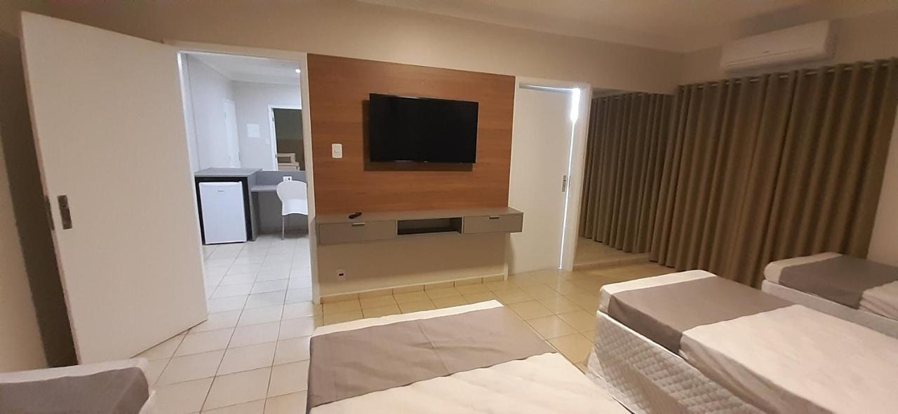 Liv Hotel Porto Ferreira Luaran gambar